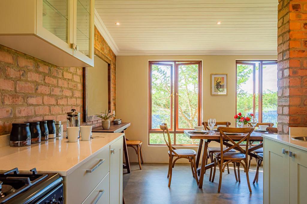 Hilton Bush Lodge & Function Venue Экстерьер фото