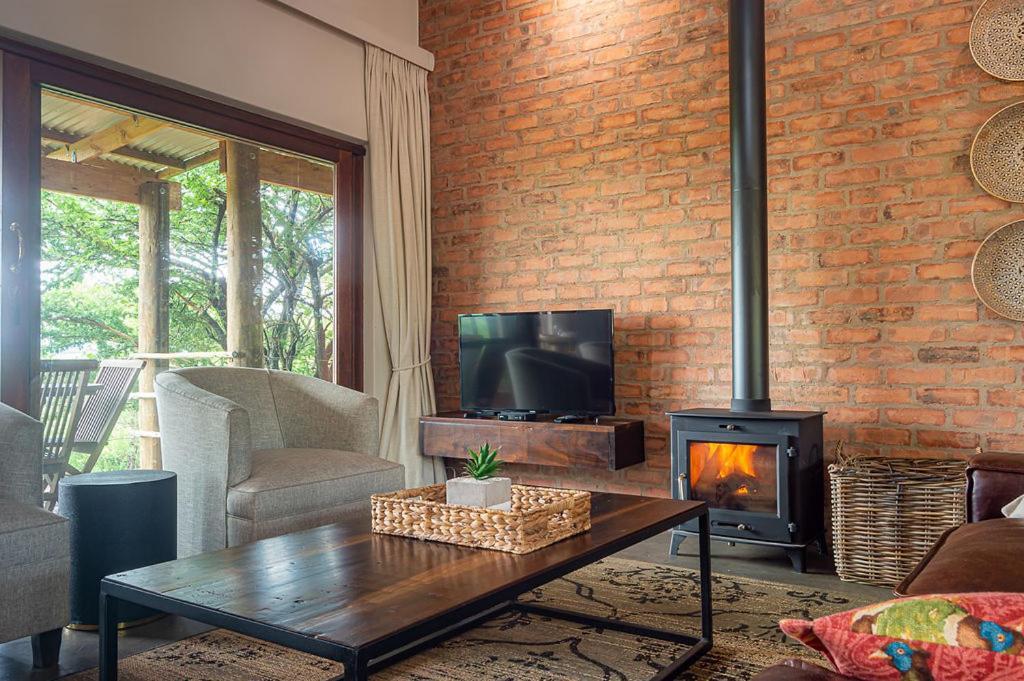 Hilton Bush Lodge & Function Venue Экстерьер фото