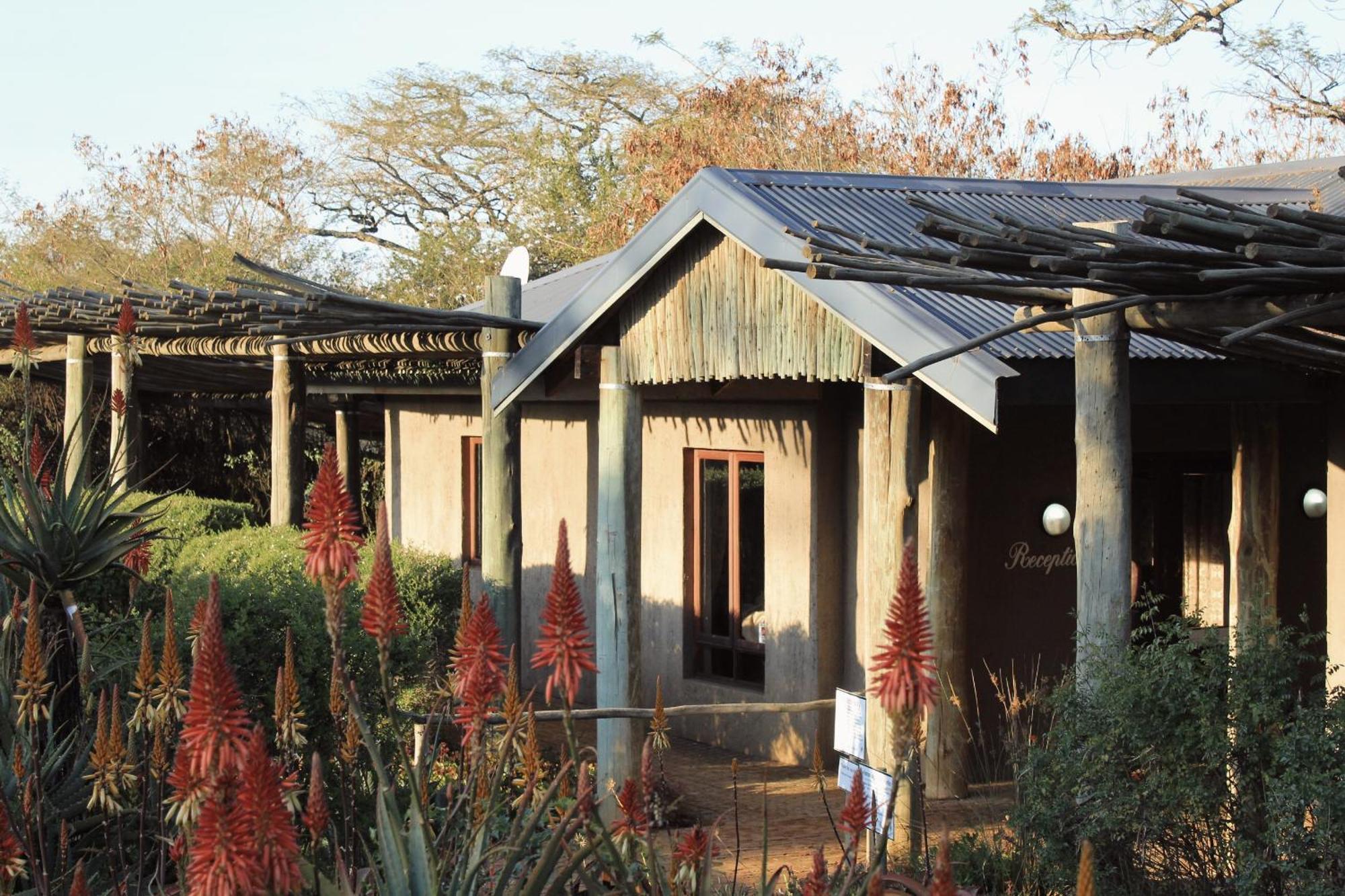 Hilton Bush Lodge & Function Venue Экстерьер фото